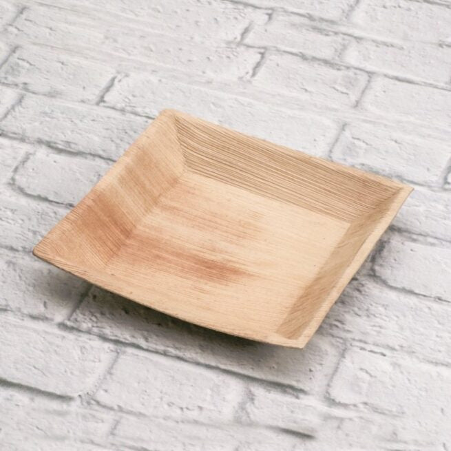Assiette jetable plate 18 × 18 cm en feuille de palmier, lot de 25 - Ecobioshopping