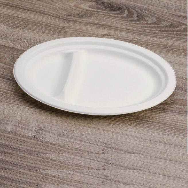 Assiette jetable ovale à deux compartiments 26 × 19 cm en cellulose, lot de 50 - Ecobioshopping