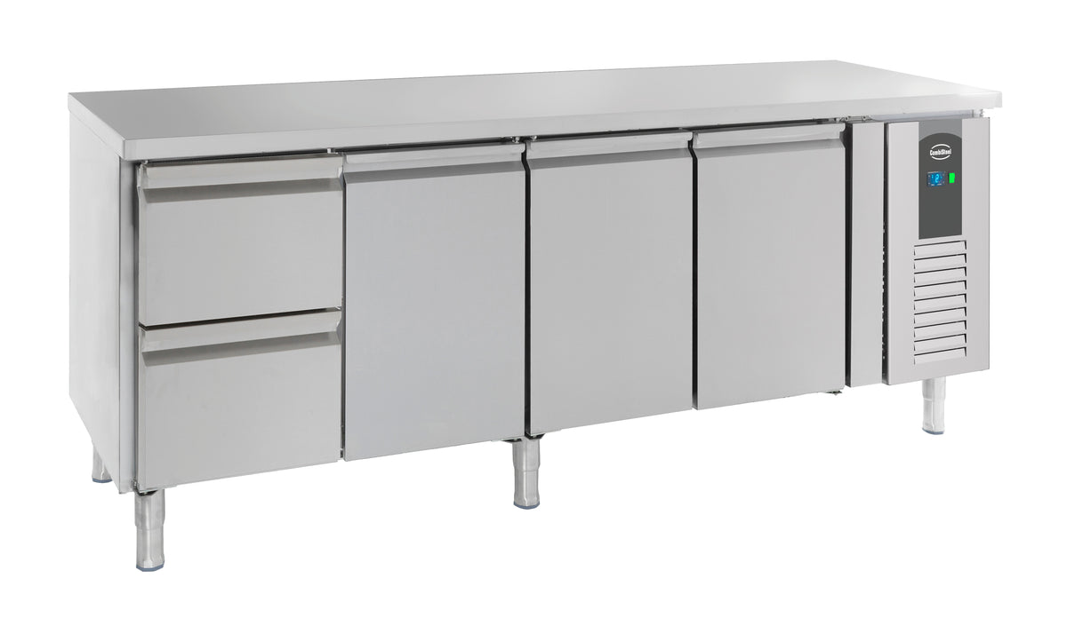 Table réfrigérée inox 3 portes et 2 tiroirs 2230x700x850 mm 553 L 0.34 kW Combisteel - vue 2 - Table réfrigérée positive pro CHR - Cuistéo