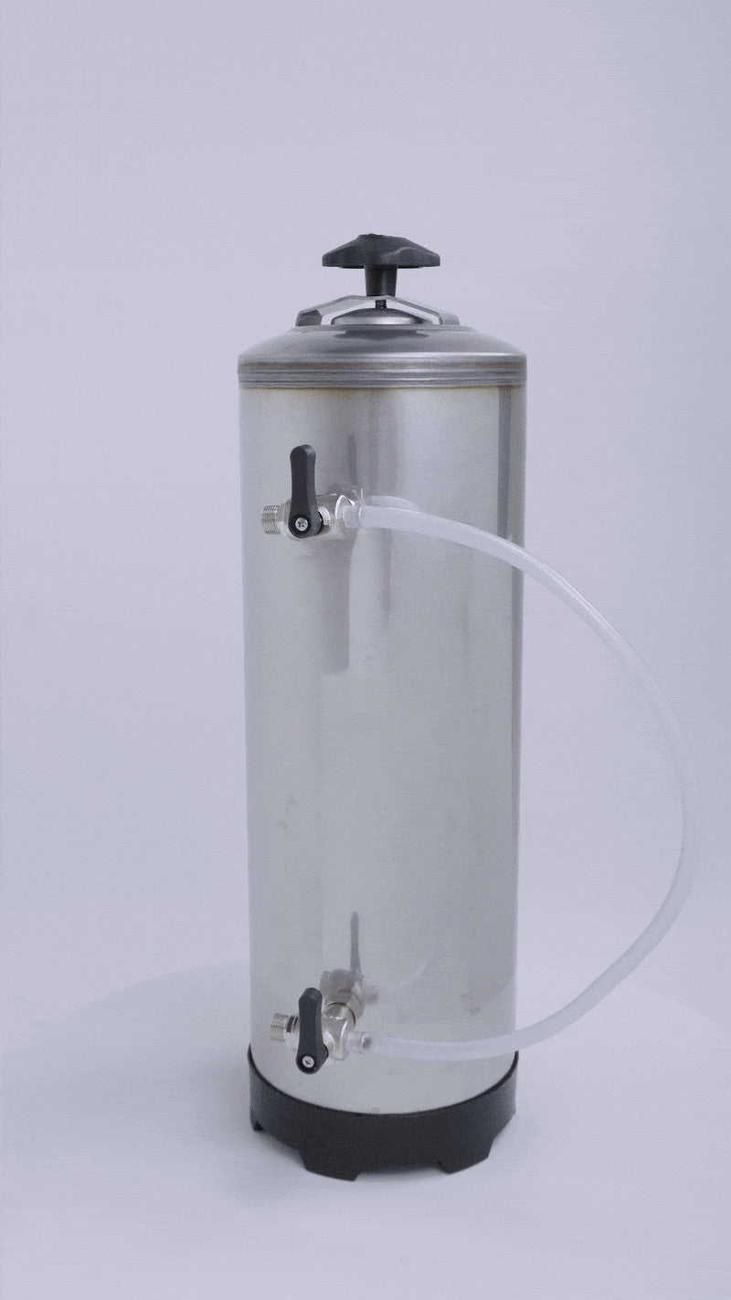 Adoucisseur d'eau 16 litre couleur en acier inoxydable 185x185x600 mm Combisteel - vue 4 - Adoucisseur d'eau pro CHR - Cuistéo