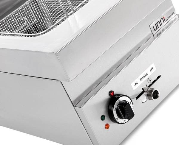 Friteuse électrique 1 cuve 10 L 7,5 kW 400 V - L 400 x P 650 x H 320 mm - Unninox