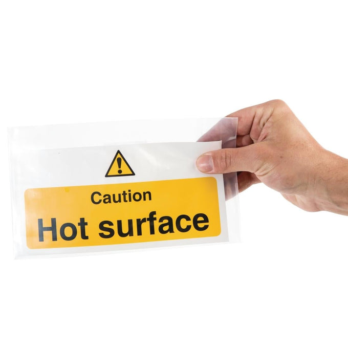 Signalétique attention surface chaude (en anglais) - Vogue