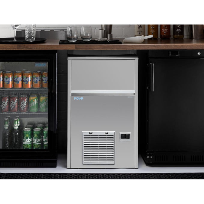 Machine à glaçons gourmet à aspersion Série U 47 kg - Polar