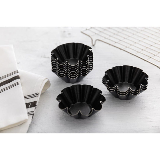Moules à mini brioche antiadhésifs 75 mm Bourgeat (lot de 12) - Matfer
