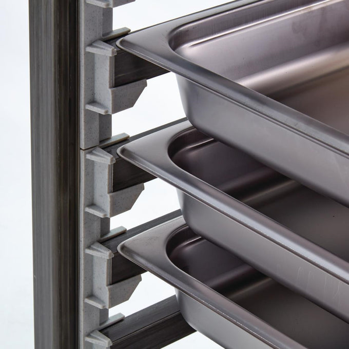 Grande échelle Camshelving 18 x GN 1/1 - Cambro