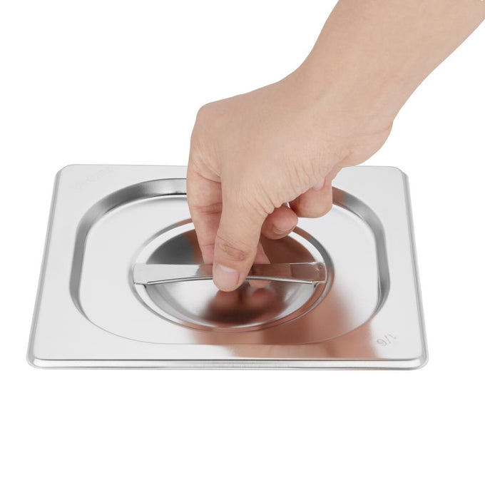 Ensemble de bacs GN 1/3 et 4 × 1/6 en inox avec couvercles - Vogue