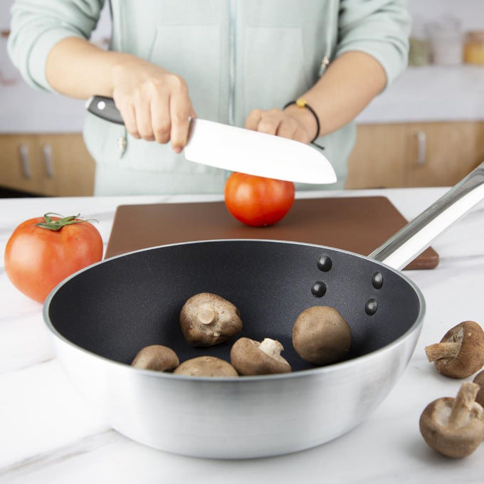 Sauteuse aluminium antiadhésive induction Teflon Platinum Plus 240 mm - 1,1 L - Vogue