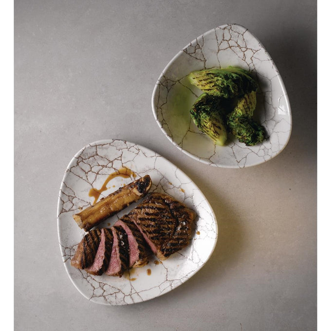 Assiettes triangulaires Studio Prints Kintsugi Agate Grey Lotus 254 mm (lot de 12) - Churchill