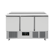 Saladette réfrigérée Compact Line - 3 portes - 368 L - 4 x GN 1/1 - L 1370 x P 700 x H 870 mm - Unninox